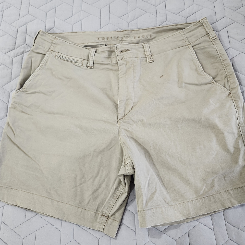 Men's Tan Shorts